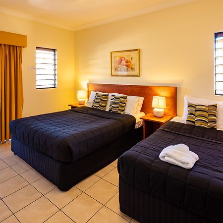 Cairns Queens Court ภายนอก รูปภาพ