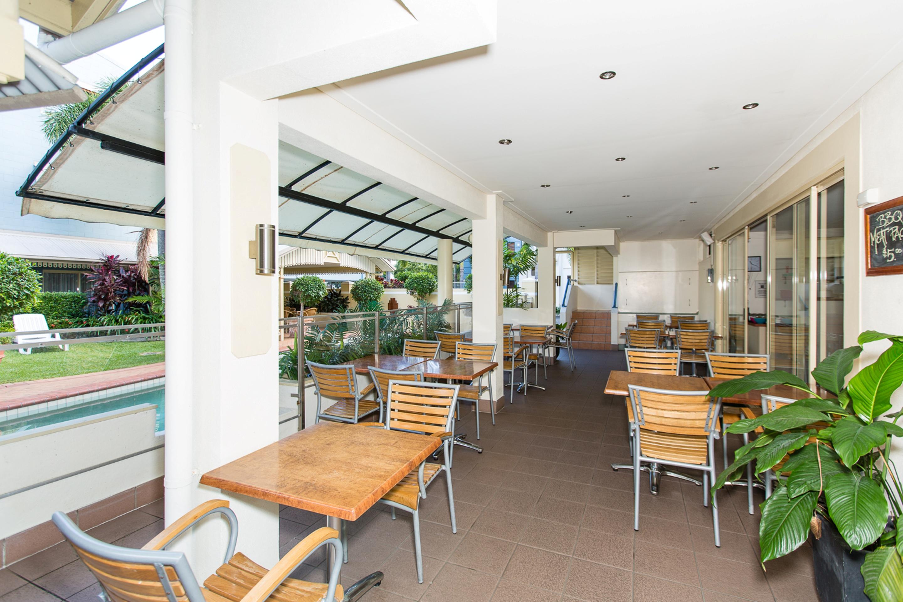 Cairns Queens Court ภายนอก รูปภาพ