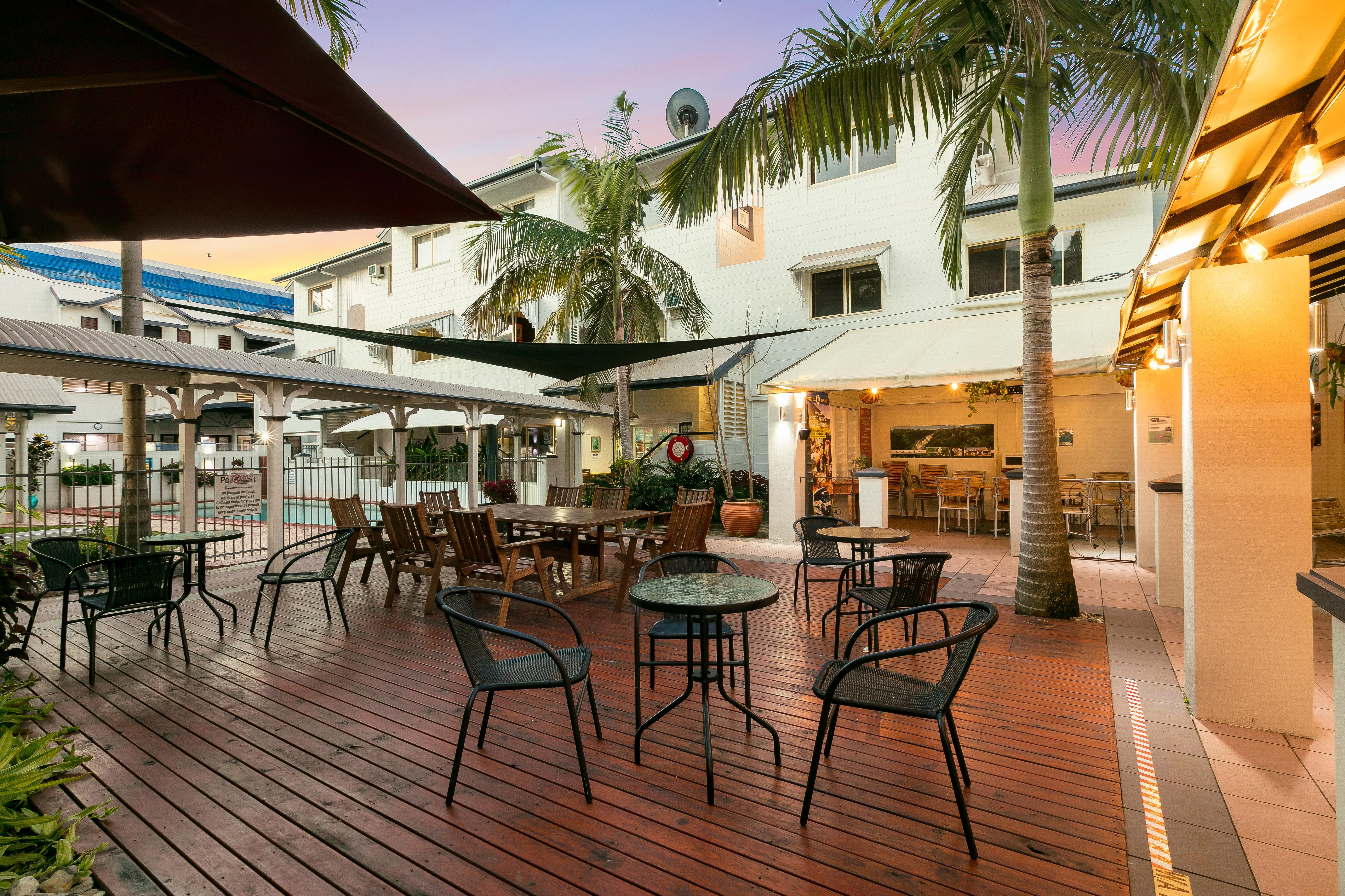 Cairns Queens Court ภายนอก รูปภาพ