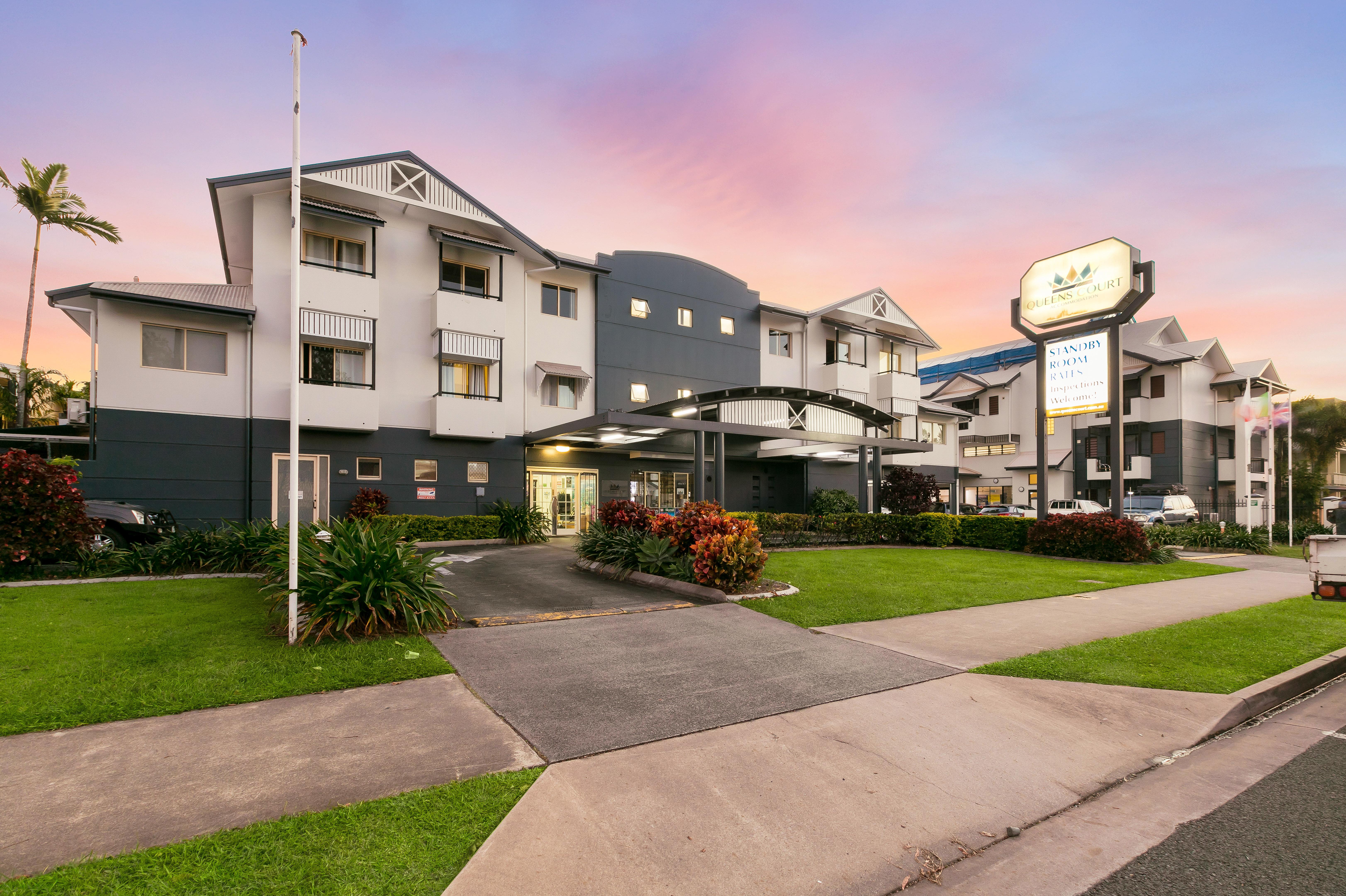 Cairns Queens Court ภายนอก รูปภาพ
