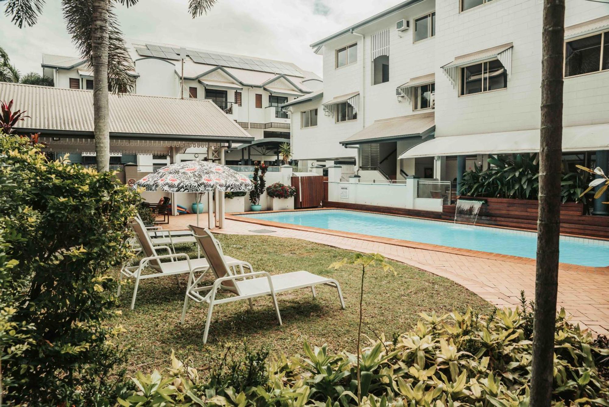 Cairns Queens Court ภายนอก รูปภาพ