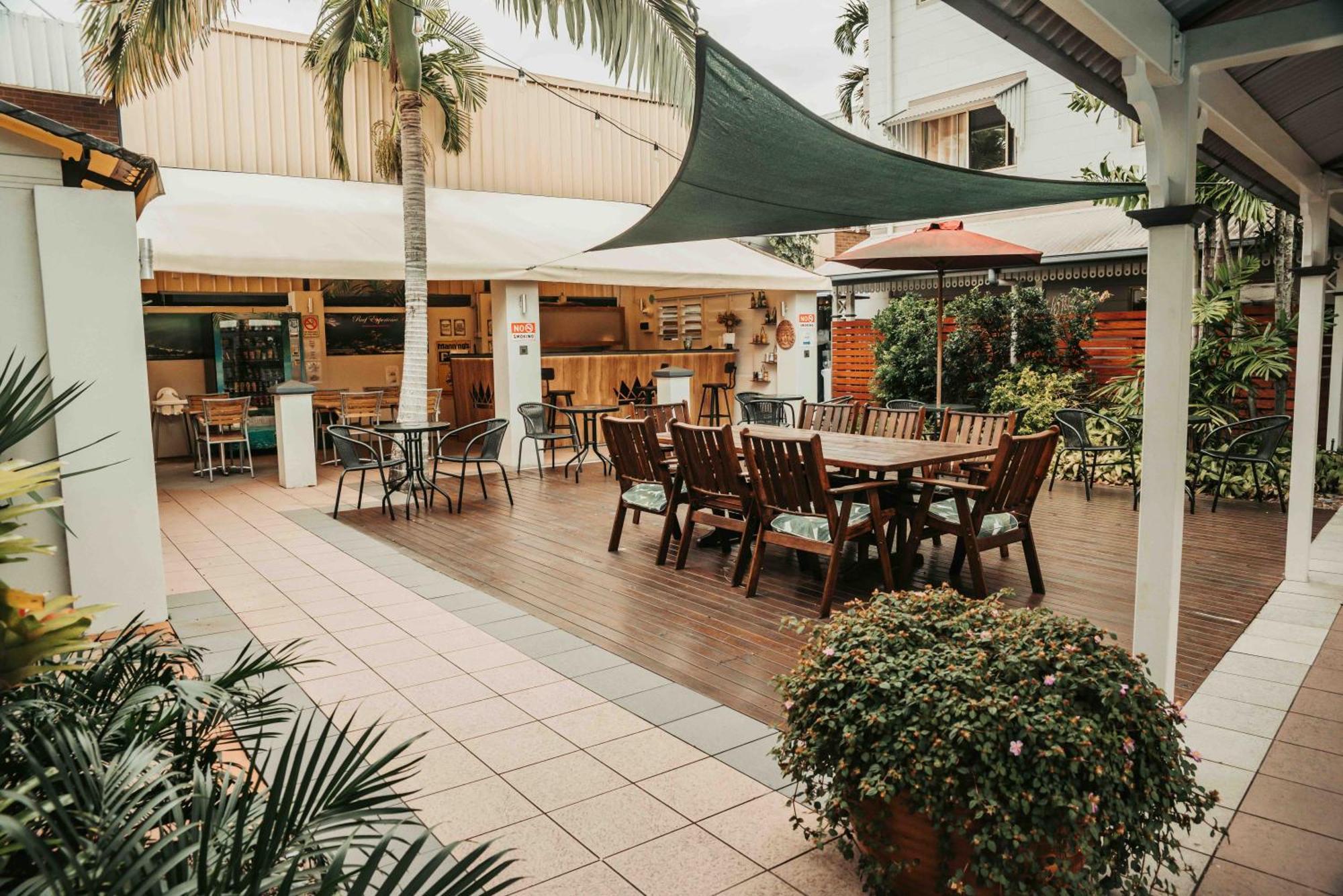 Cairns Queens Court ภายนอก รูปภาพ