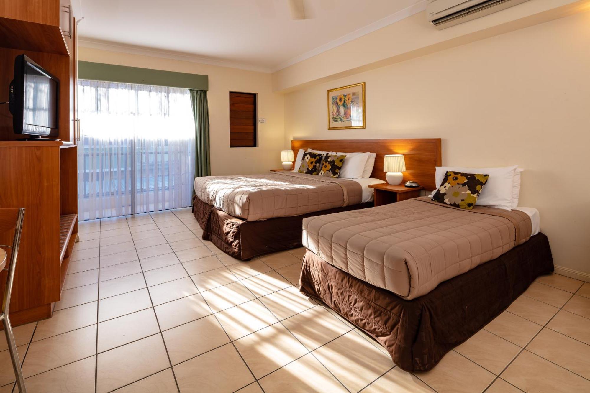 Cairns Queens Court ภายนอก รูปภาพ