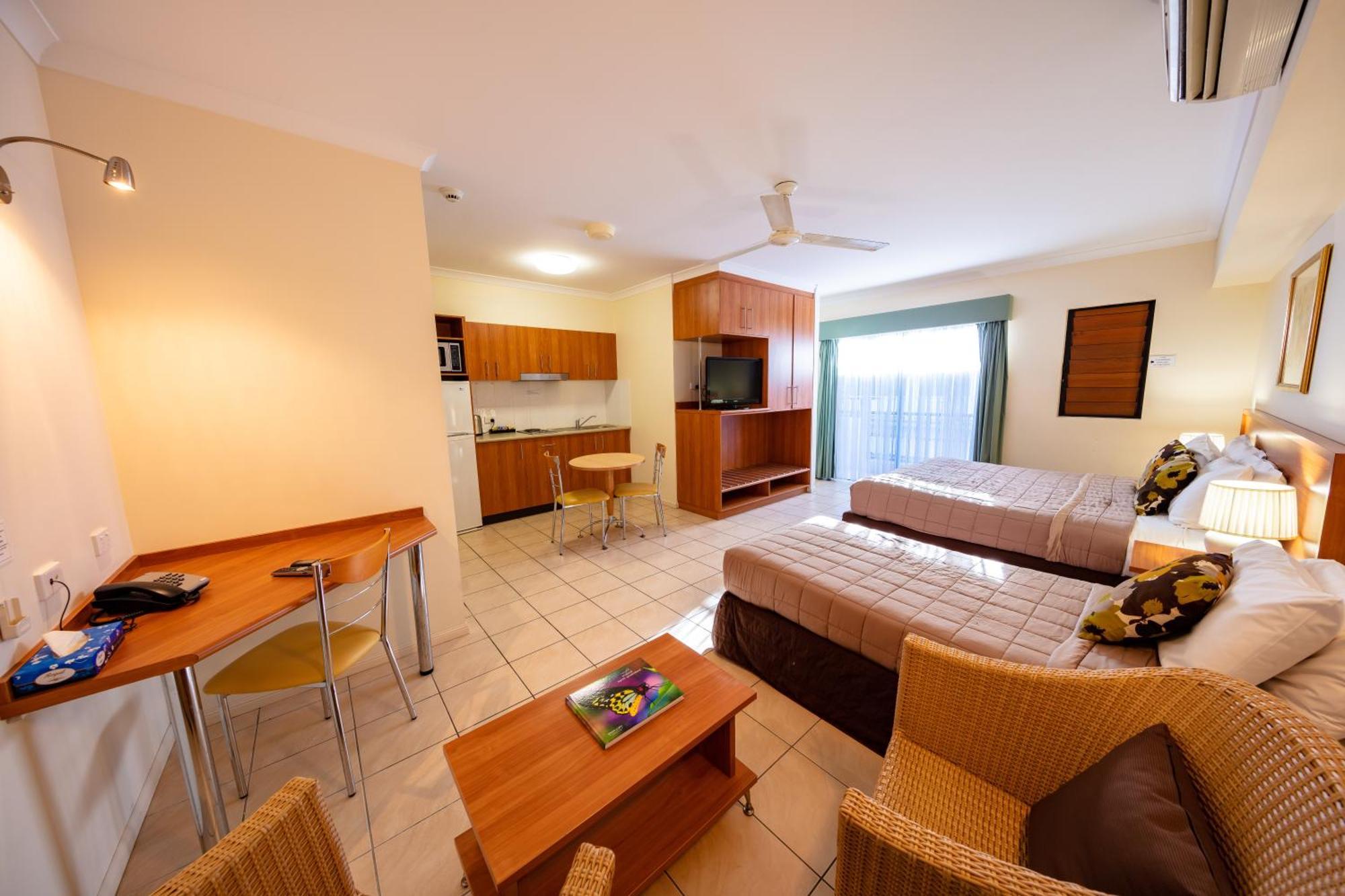 Cairns Queens Court ภายนอก รูปภาพ