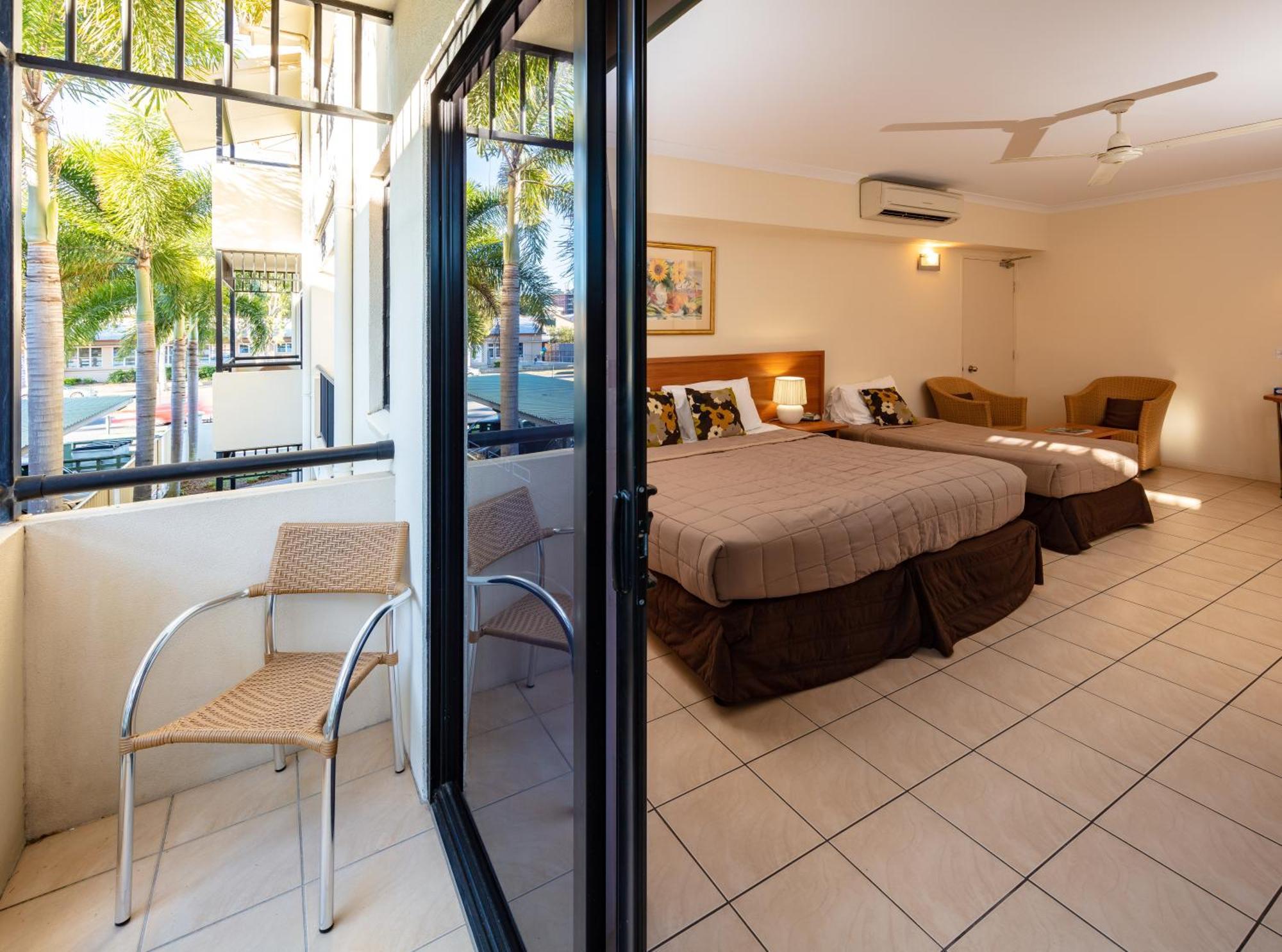 Cairns Queens Court ภายนอก รูปภาพ